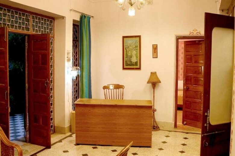 Hotel Ambavgarh Palace