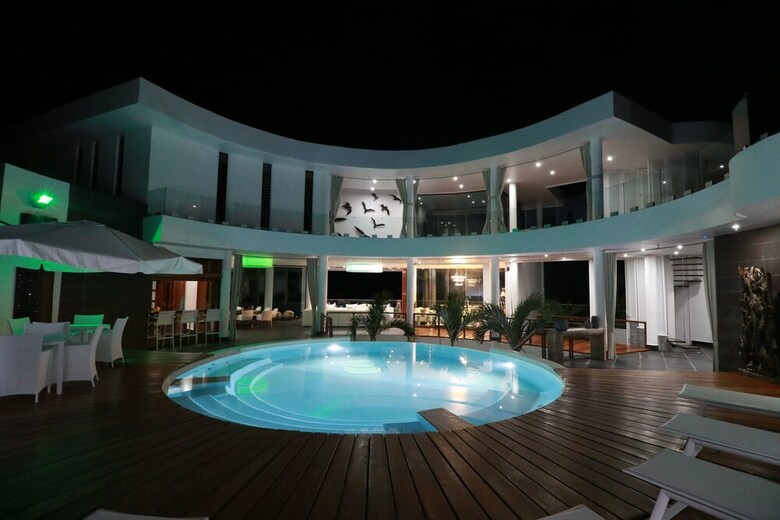 Hotel Casa Esferica