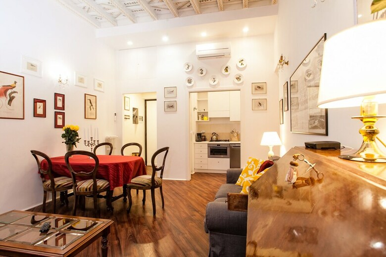 Fully Equipped Apartment In Vicolo Della Torretta