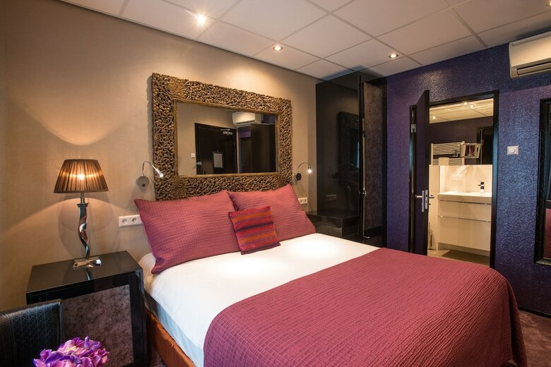 Hotel Sebastian's