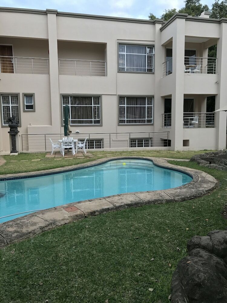 Hotel Global Village Guest House