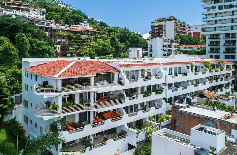 Luxury Condo Romantic Zone-beach