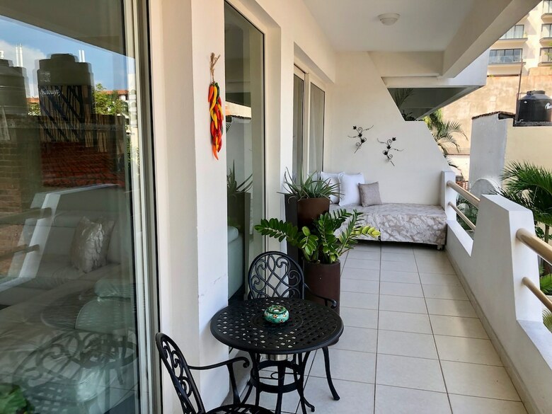 Luxury Condo Romantic Zone-beach