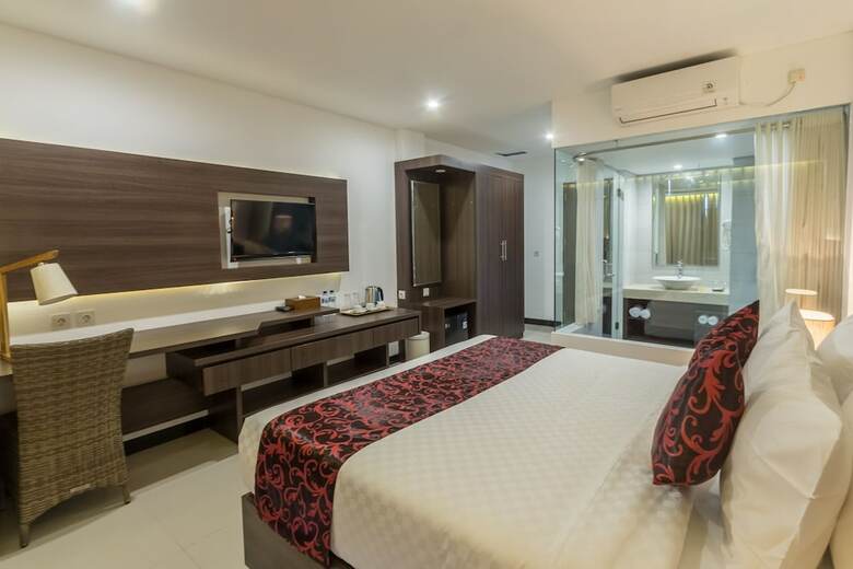 Hotel Adhiloka