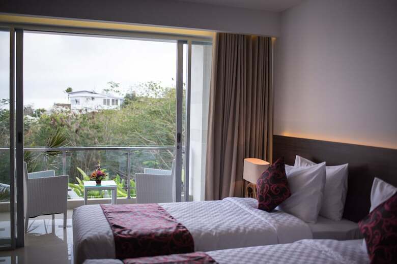 Hotel Adhiloka