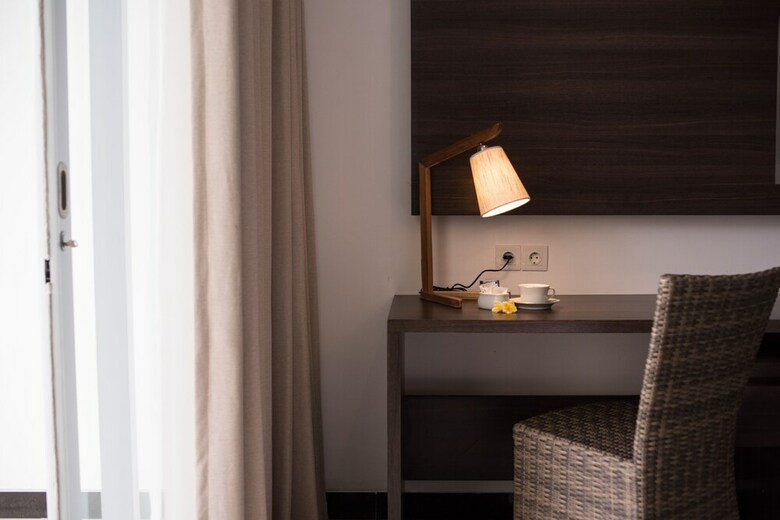 Hotel Adhiloka