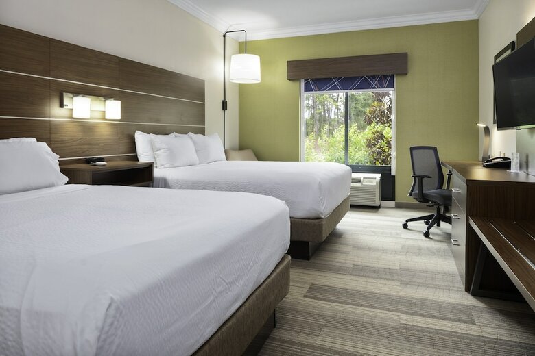 Holiday Inn Express Hotel & Suites Macon-west