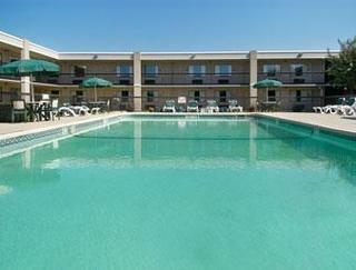 Hotel Ramada West Macon