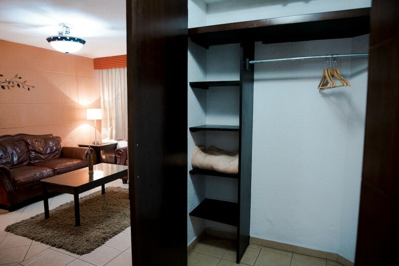 Eh Ejecutivo Urban Hotel