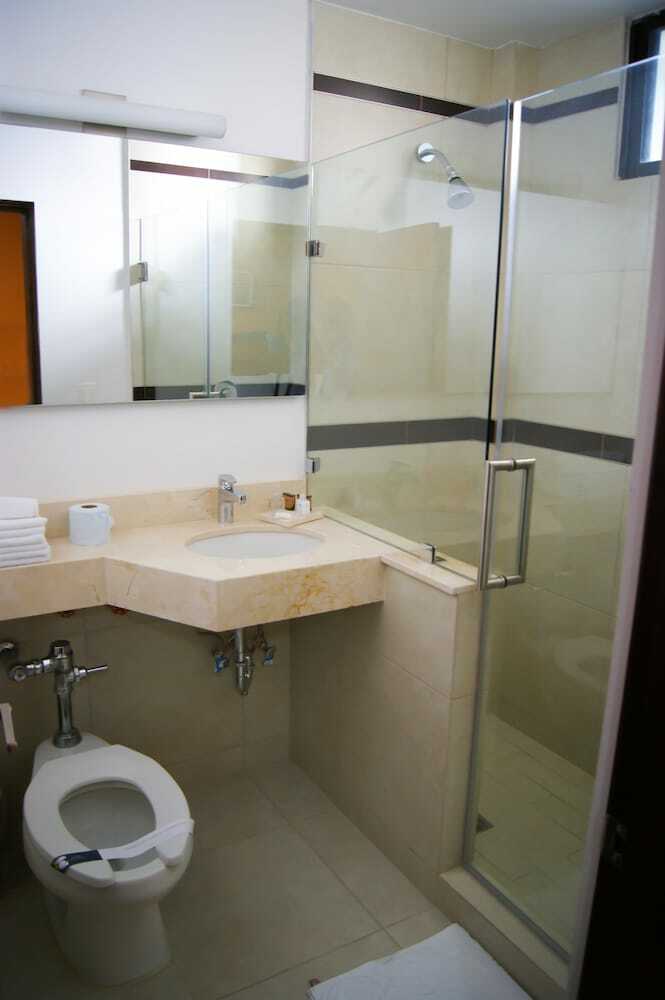 Eh Ejecutivo Urban Hotel