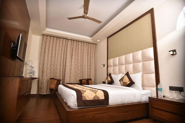 Hotel Sk Grand