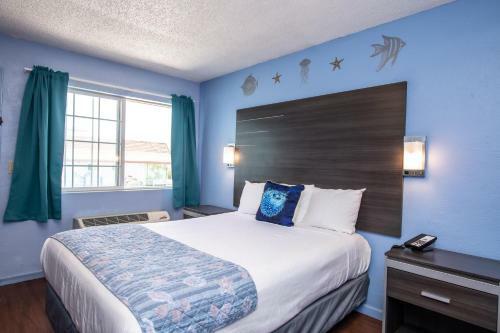 Motel Aqua Breeze Inn
