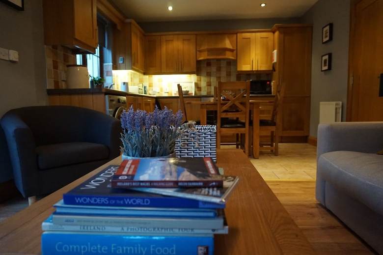 Dromore Court - Luxury Apartment
