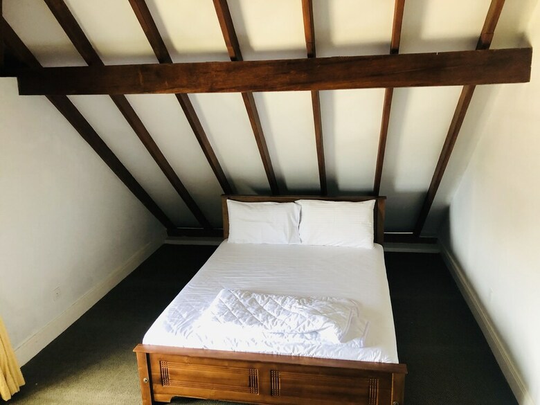 Hotel Swiss Cottage
