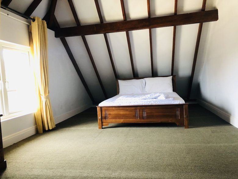 Hotel Swiss Cottage