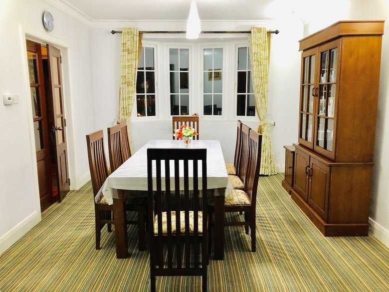 Hotel Swiss Cottage