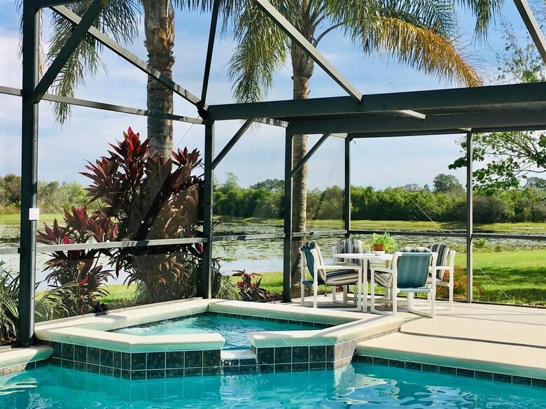 Hostal Waterfront 6 Bed Villa With Hot Tub And Spectacular View