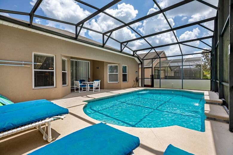 Great 4 Bed Villa With Own Private Pool Overlooking Conservation Land - 422