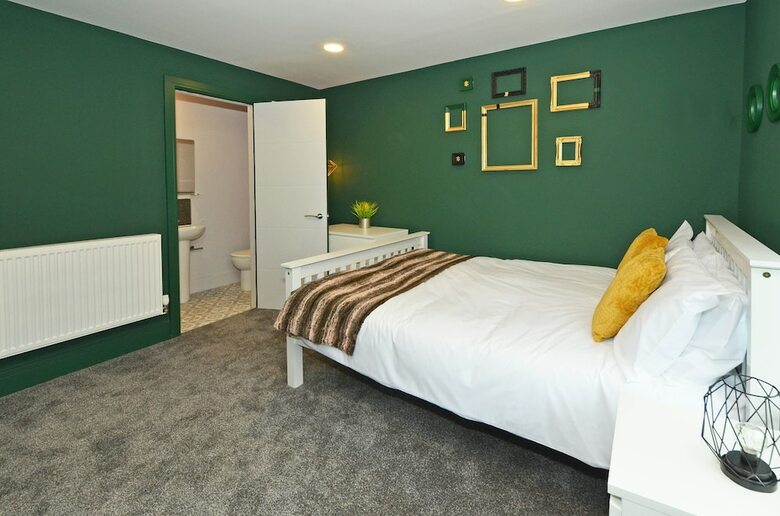 Hotel Townhouse Plus @ London Road Stoke