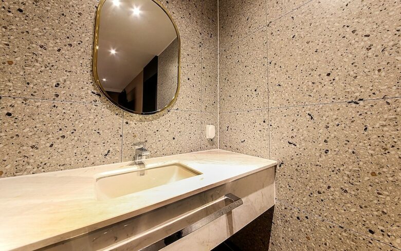 Brown Dot Hotel Nampo Chungmu