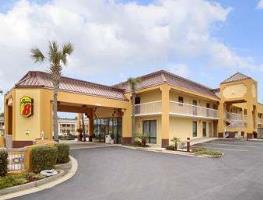 Motel Super 8 Mobile Tillmans Corner