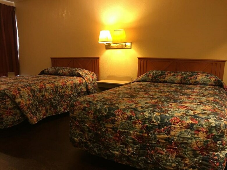 Thunderbird Motel Hillsboro