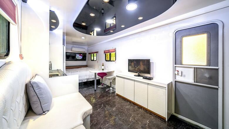 Gapyeong Saeyeon Caravan - Glamping
