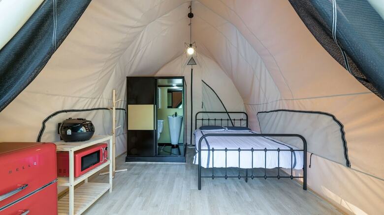 Gapyeong Saeyeon Caravan - Glamping