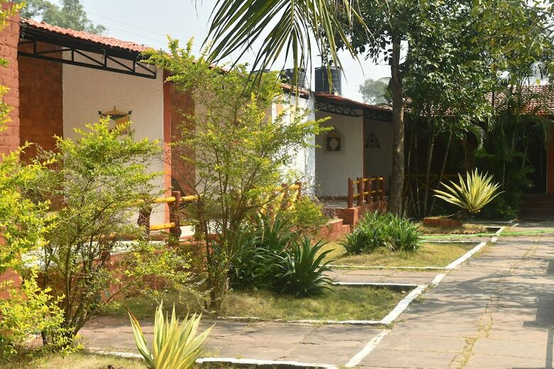 Hotel Taal Tiger Retreat