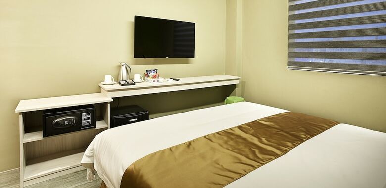 Felicity Island Hotel