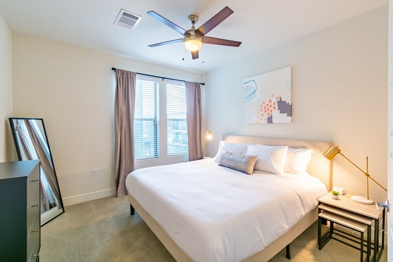 Kasa Dallas North Apartments