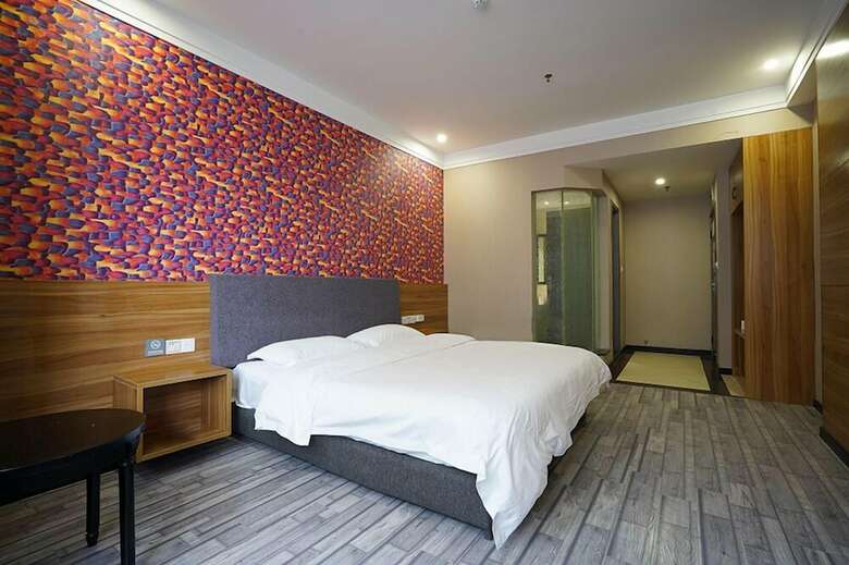 Chongqing Alvin Hotel
