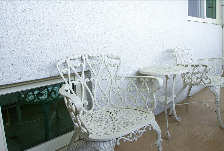 Z. H. Garden Hotel
