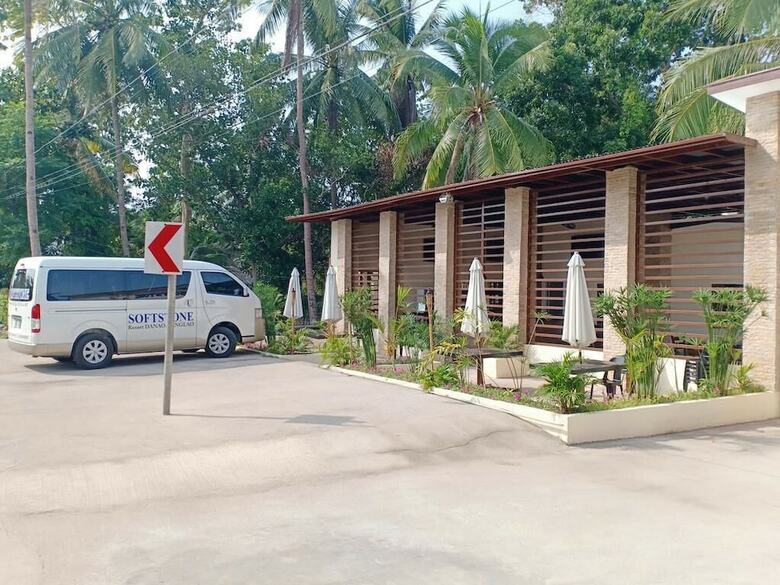 Hotel Softstone Resort