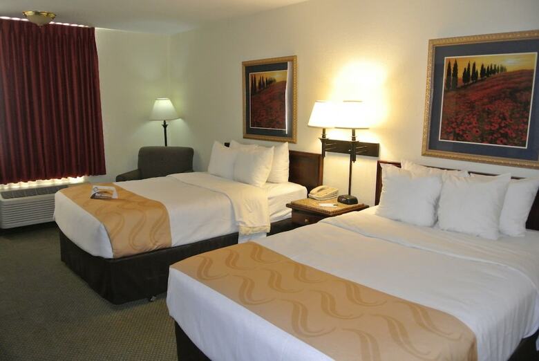 Hotel Quality Inn And Suites