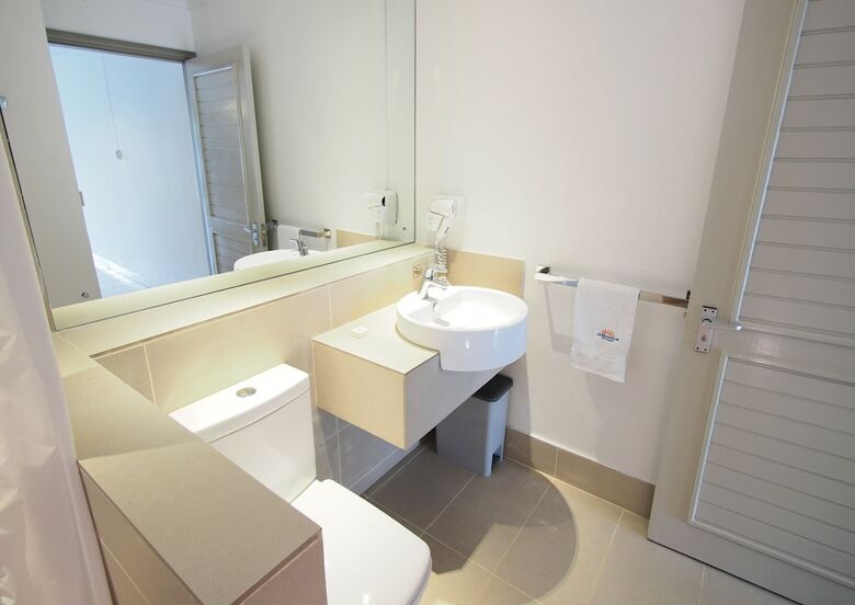 Le Beachclub Serviced Apartments And Villas