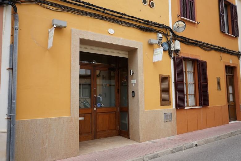 Hostal Hostel Menorca - Albergue Juvenil