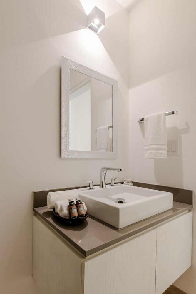 Apartamentos Steps From Beach - Luxury 2-bdr
