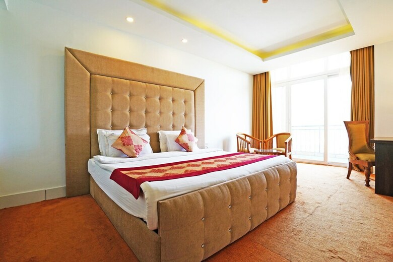 Hotel Palette - Rajmahal Resort