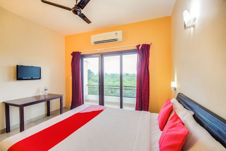 Hotel Oyo 43665 Purple Resort