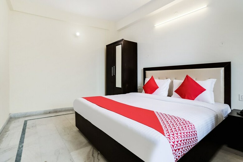 Hotel Oyo Flagship 41356 Jasola Sws