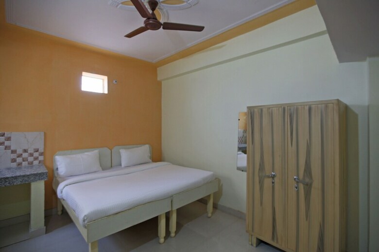 Hotel Spot On 48911 Sukhrali Residency