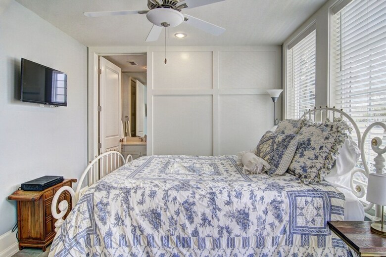 Cinnamon Shore- Beach Zen Tc 10104