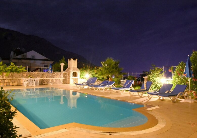 Tala Villa 16