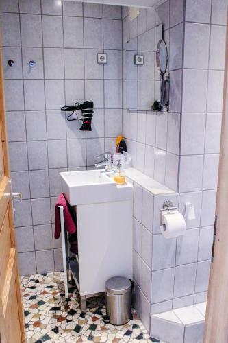 Hostal G�stehaus Obert-vallon