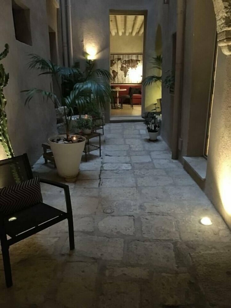 Trapani Secret B&B