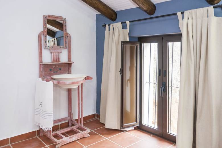 Villa San Nicolas Constantina Canovas