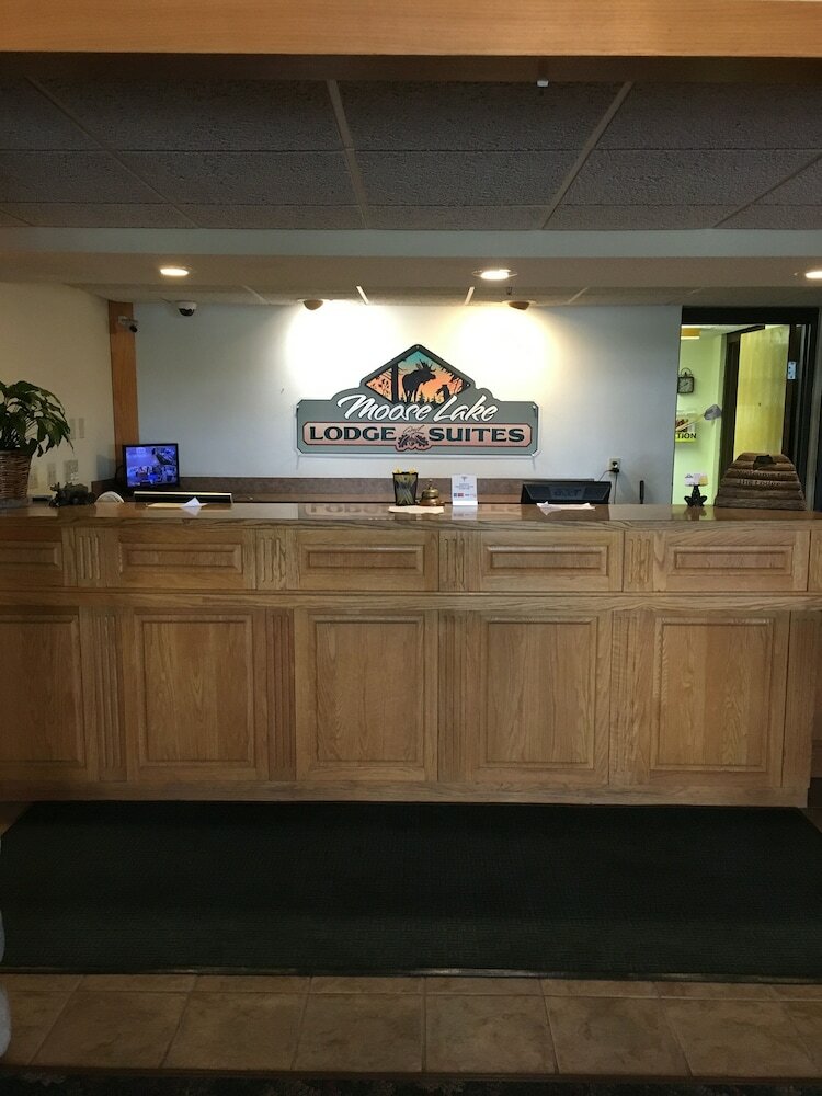 Hotel Moose Lake Lodge & Suites