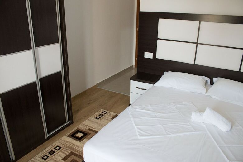 Sija Apartments