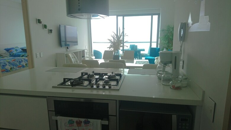 Apartamento Con Club de Playa Oceanfront